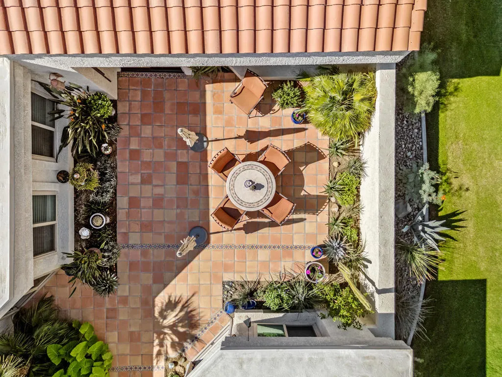 50031 Avenida Vista Bonita, La Quinta, California 92253 home-pic-35